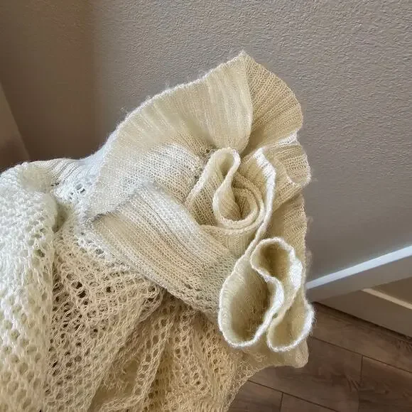 Saks Fifth Avenue Women's Crochet Fringe Cardigan Robe Size OS/TU - Picture 9 of 9